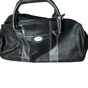 Sovrano black rolling bag duffle golfers bag